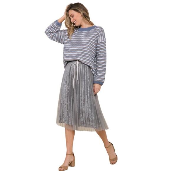 Anthro Raga Skirt NWT Women's Sz Small Velvet Breeze Silver Pleated Layered - Picture 1 of 6